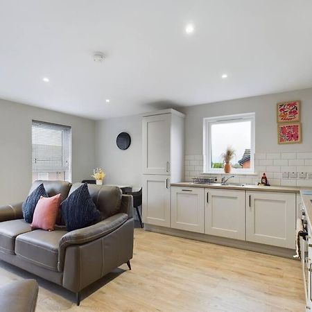 Contemporary 2-Bedroom Apartment Belfast Bagian luar foto